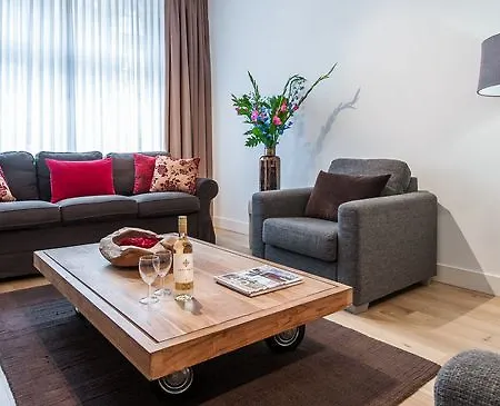 Short Group Balthasar Floris *