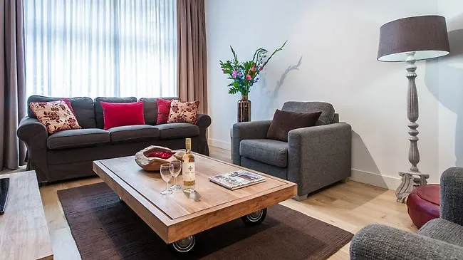 Short Group Balthasar Floris *